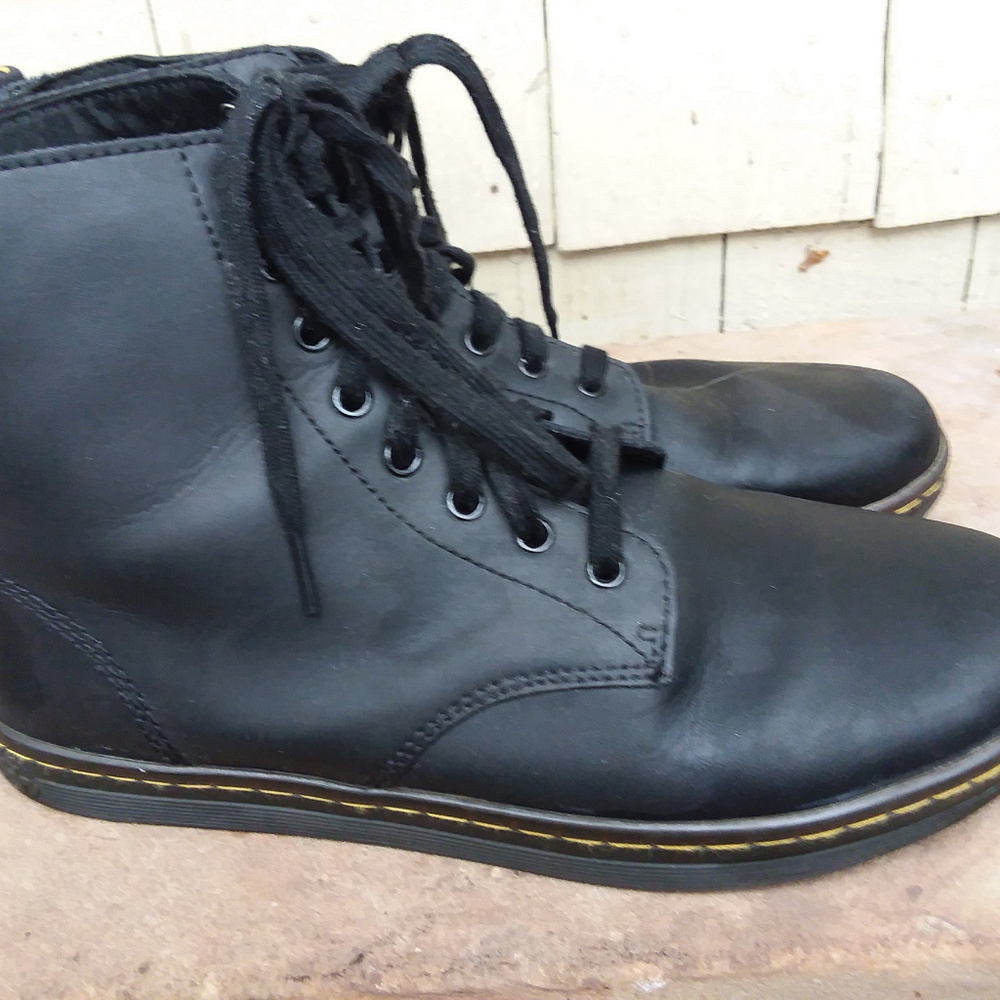Men's Dr. Marten's Tobias In Black sz 10